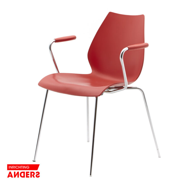 Kartell Maui Stoel met armleuningen Rood Kunststof Inrichting Anders Nieuwe en Tweedehands Designmeubels