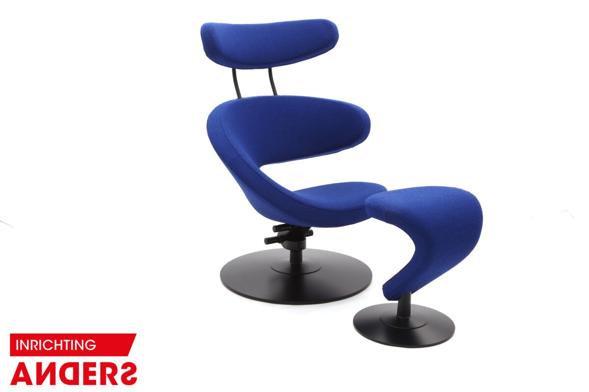 Varier (Stokke) peel kleur blauw met hocker Inrichting Anders Nieuwe en Tweedehands Designmeubels